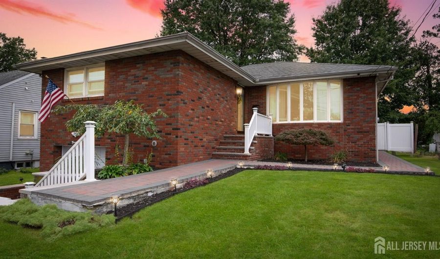 29 Cornell St, Avenel, NJ 07001 - 3 Beds, 2 Bath