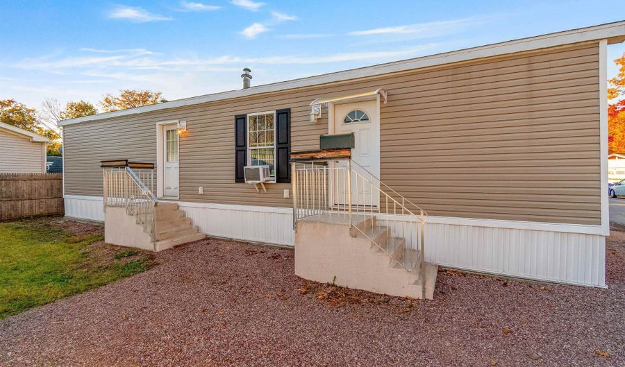 37 Avenue C, Burlington, VT 05408 - 2 Beds, 1 Bath