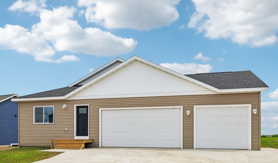 997 Bell Cir, Arlington, WI 53911 - 3 Beds, 2 Bath