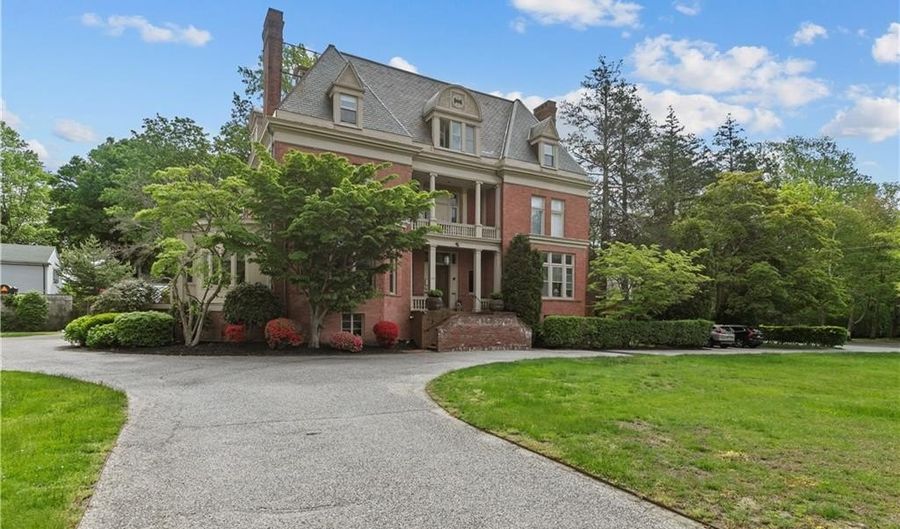 434 Bellevue Ave 3A, Newport, RI 02840 - 2 Beds, 1 Bath