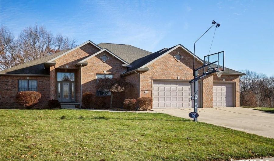 4855 Sage Rd, Rochester, IL 62563 - 4 Beds, 3 Bath