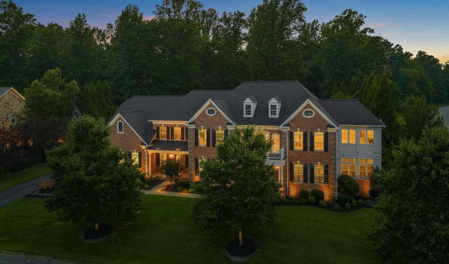 22391 CONSERVANCY Dr, Ashburn, VA 20148 - 7 Beds, 7 Bath