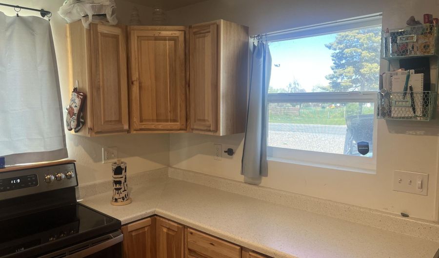 460 N 300 St, Beaver, UT 84713 - 2 Beds, 2 Bath
