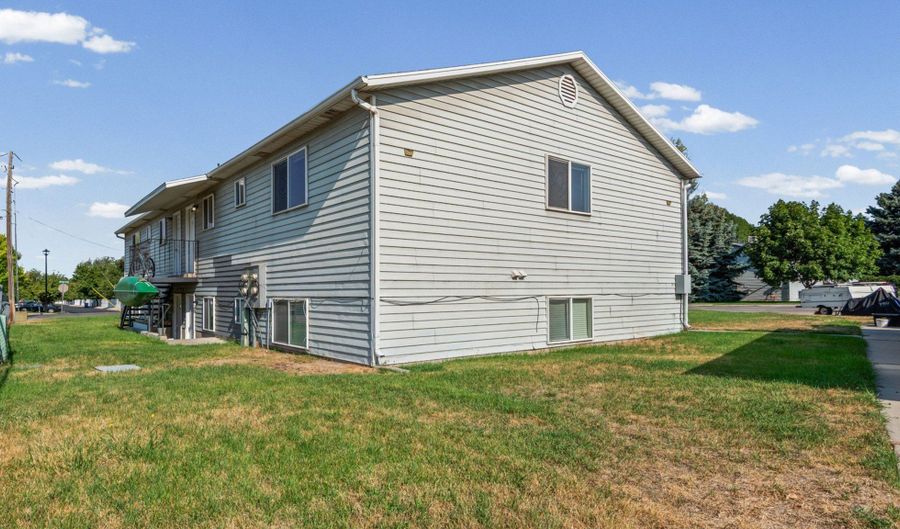 341 W 100 N, American Fork, UT 84003 - 12 Beds, 4 Bath