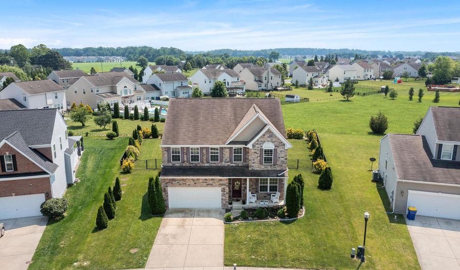 43 AUTUMN Ter, Magnolia, DE 19962 - 4 Beds, 4 Bath