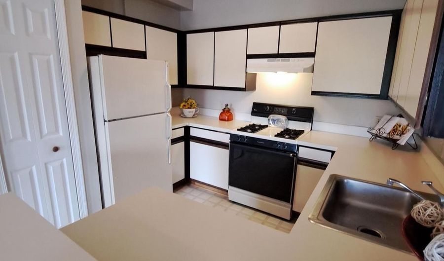 1310 W SHERIDAN Pl 301, Bel Air, MD 21015 - 2 Beds, 2 Bath