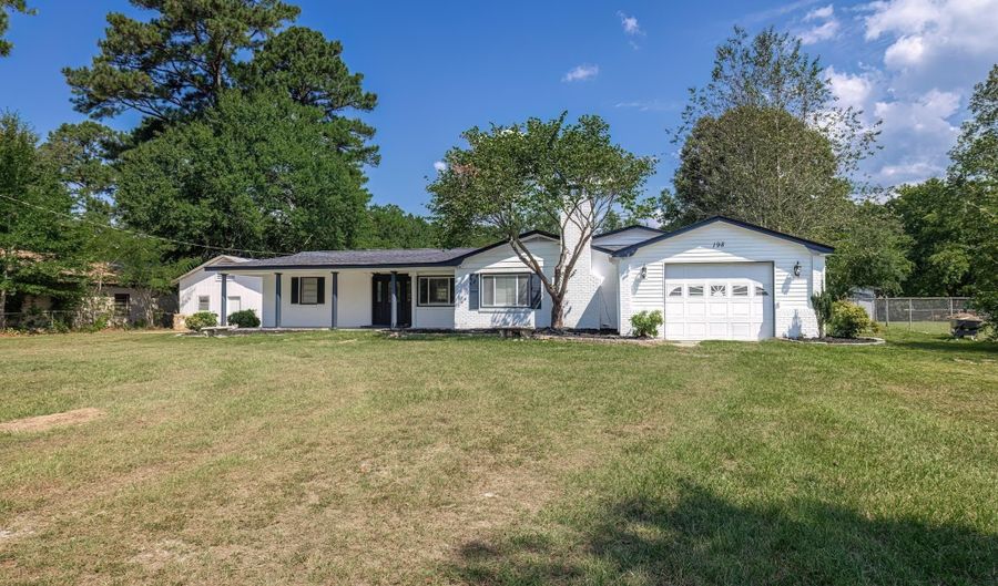 198 Lower Dam Pike, Arkadelphia, AR 71923 - 4 Beds, 2 Bath