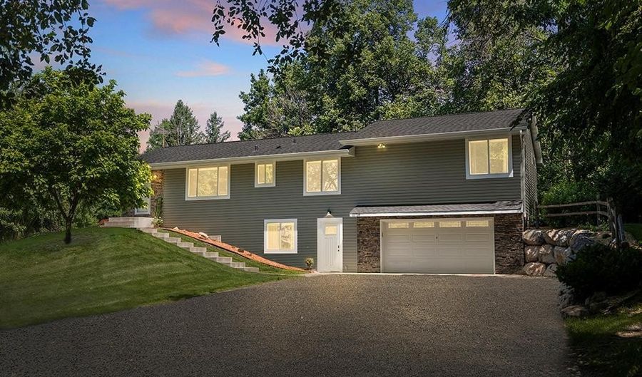 11718 50th St NE, Albertville, MN 55301 - 5 Beds, 3 Bath