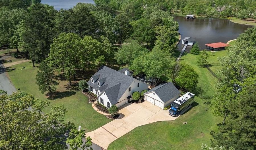 1957 Leeward Cv, Benton, LA 71006 - 6 Beds, 4 Bath