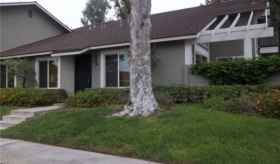 5417 E Pine Ridge Way E A, Anaheim, CA 92807 - 2 Beds, 1 Bath