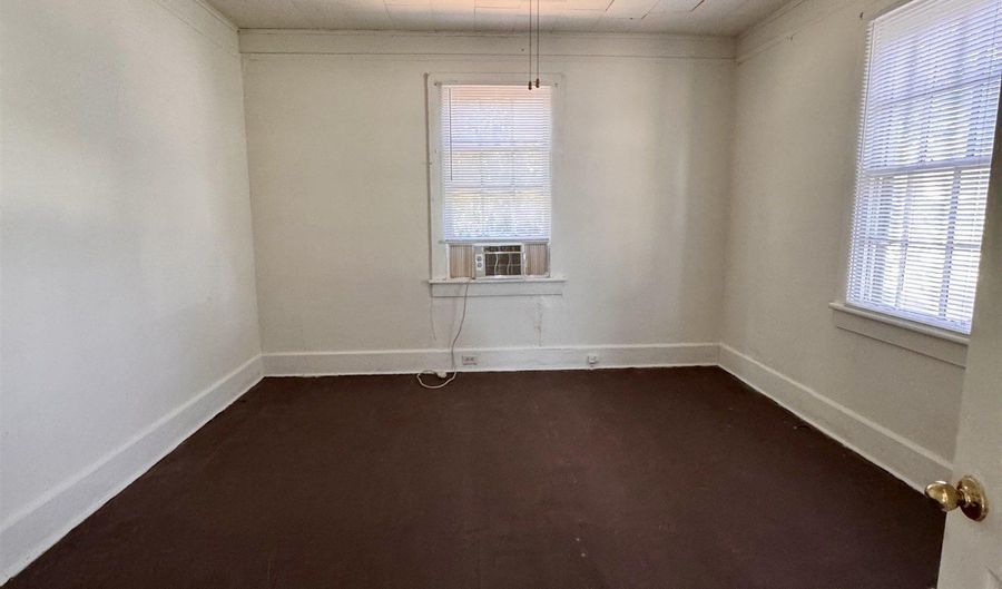 8149 9th St, Boiling Springs, SC 29316 - 1 Beds, 1 Bath