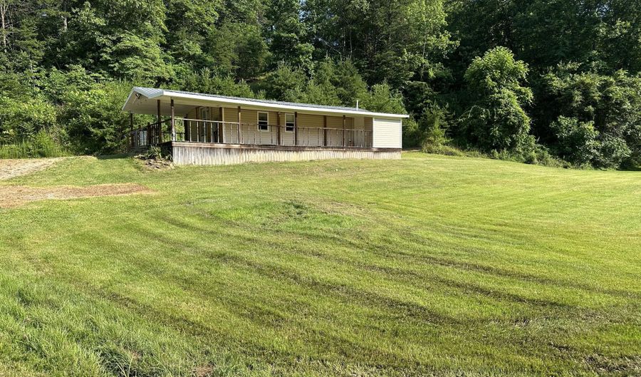 325 Seals Rd, Annville, KY 40402 - 3 Beds, 2 Bath