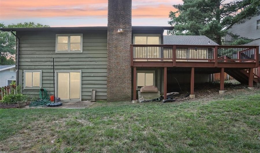 1520 Ploma Dr, Ballwin, MO 63021 - 3 Beds, 2 Bath