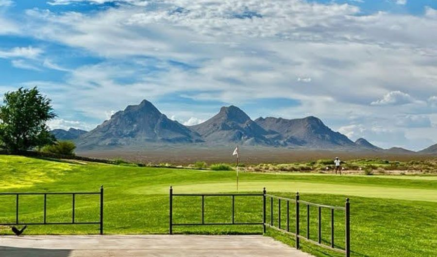 7610 Blue Star Loop, Las Cruces, NM 88012 - 3 Beds, 2 Bath