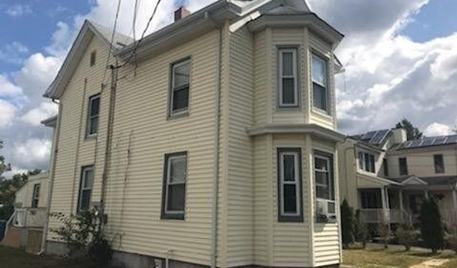 79 Compton St A & B, Belford, NJ 07718 - 5 Beds, 2 Bath