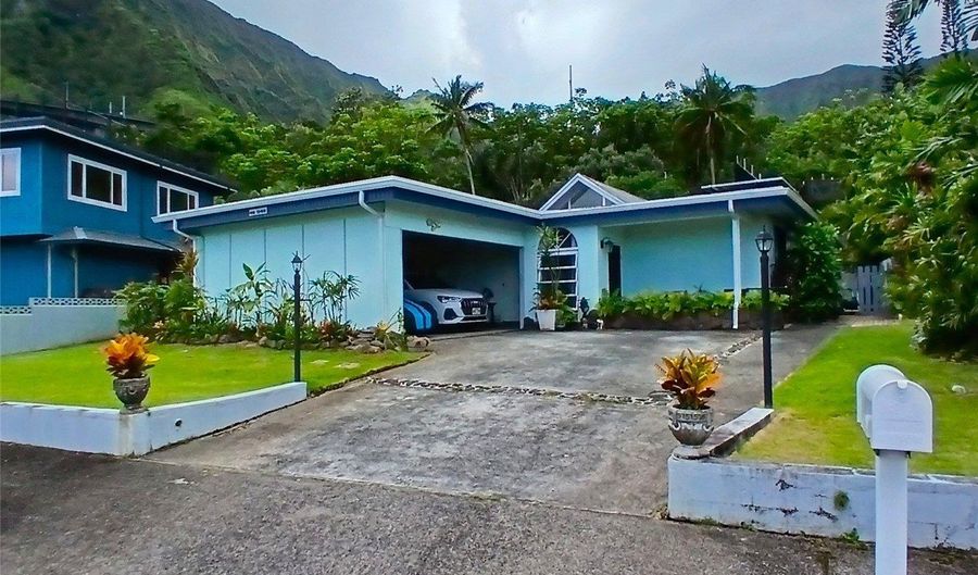 46-046 Puulau Pl, Kaneohe, HI 96744 - 5 Beds, 2 Bath