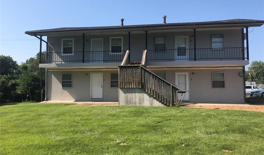 120 S Main St Unit: 4, Shiloh, IL 62269 - 2 Beds, 1 Bath