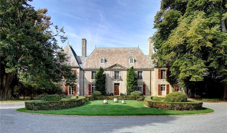 601 Bellevue Ave, Newport, RI 02840 - 12 Beds, 12 Bath