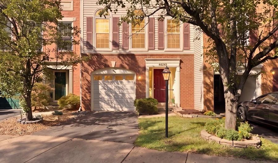 44040 GALA Cir, Ashburn, VA 20147 - 3 Beds, 3 Bath