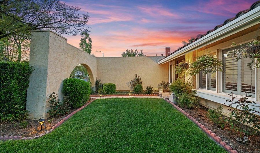 6230 Acadia Ave, Agoura Hills, CA 91301 - 4 Beds, 2 Bath