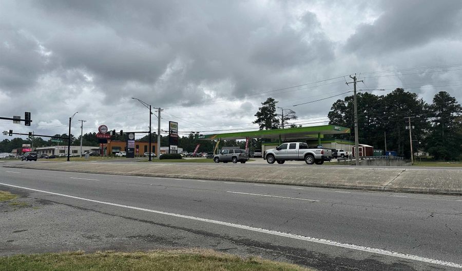 8894 US Highway 431, Albertville, AL 35951 - 0 Beds, 0 Bath