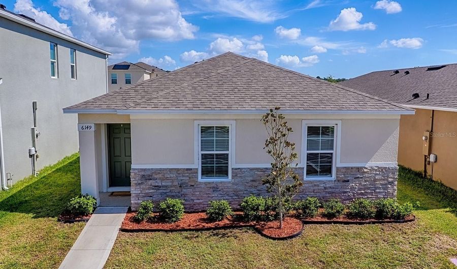 6149 GALLOPING Dr, Apopka, FL 32712 - 4 Beds, 2 Bath