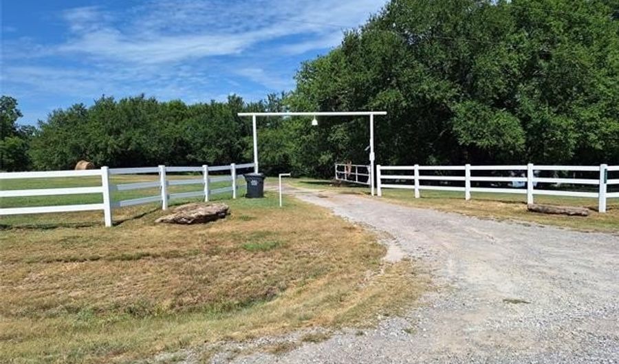 16801 County Road 3445, Ada, OK 74820 - 3 Beds, 2 Bath