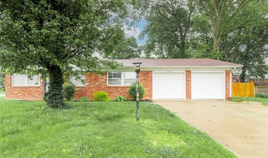 2260 Larch Dr, Clarksville, IN 47129 - 3 Beds, 2 Bath