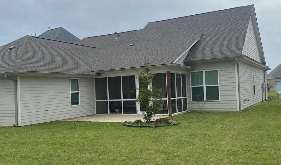 13174 Elissa Ln, Baton Rouge, LA 70818 - 4 Beds, 3 Bath