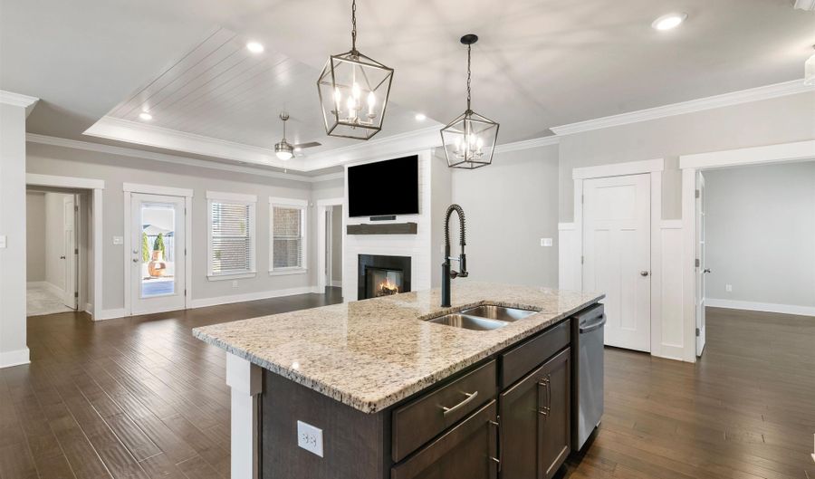 14960 Demarie Ln, Athens, AL 35613 - 3 Beds, 2 Bath