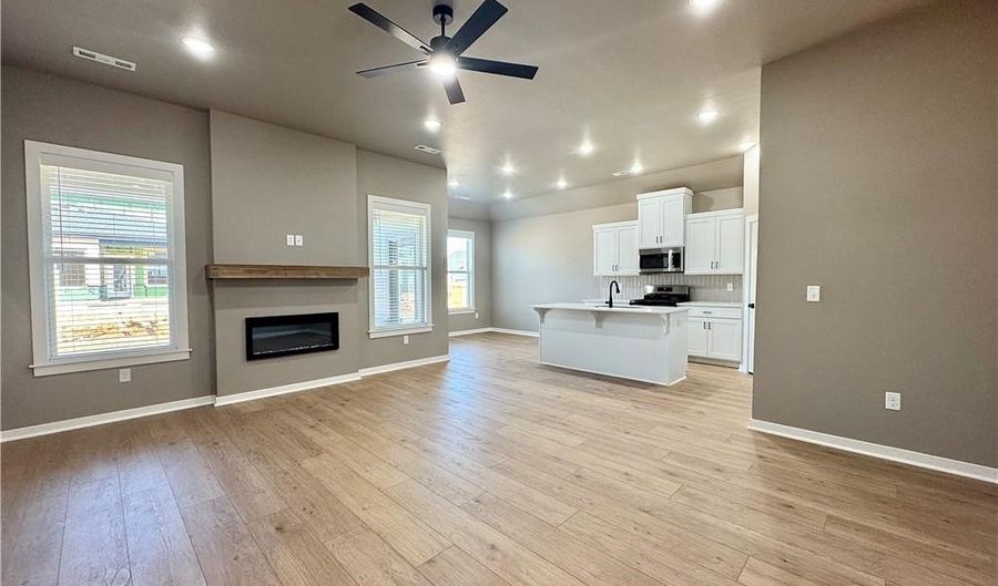 5900 SW Desert Ave, Bentonville, AR 72713 - 4 Beds, 2 Bath