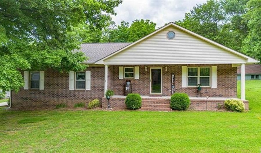 84 Orchard St, Bardwell, KY 42023 - 3 Beds, 2 Bath