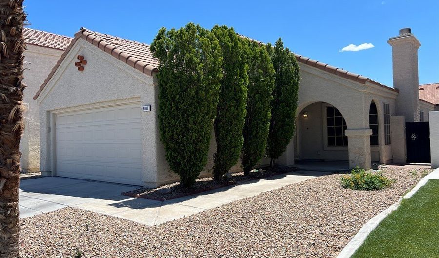8901 Clear Blue Dr, Las Vegas, NV 89117 - 3 Beds, 2 Bath
