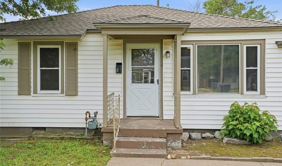 7222 NW 43rd St, Bethany, OK 73008 - 2 Beds, 1 Bath