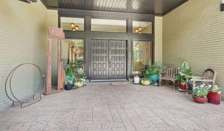 1177 Hess, Avondale Estates, GA 30002 - 5 Beds, 4 Bath