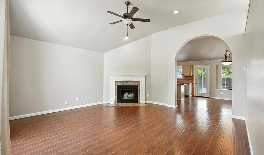 638 Albrook Dr, Allen, TX 75002 - 3 Beds, 2 Bath