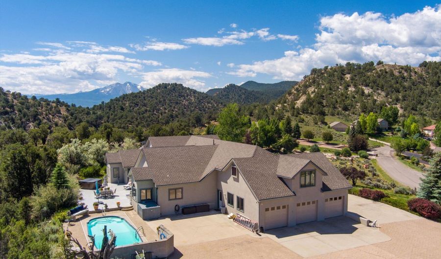 175 DOLORES Cir, Glenwood Springs, CO 81601 - 4 Beds, 5 Bath