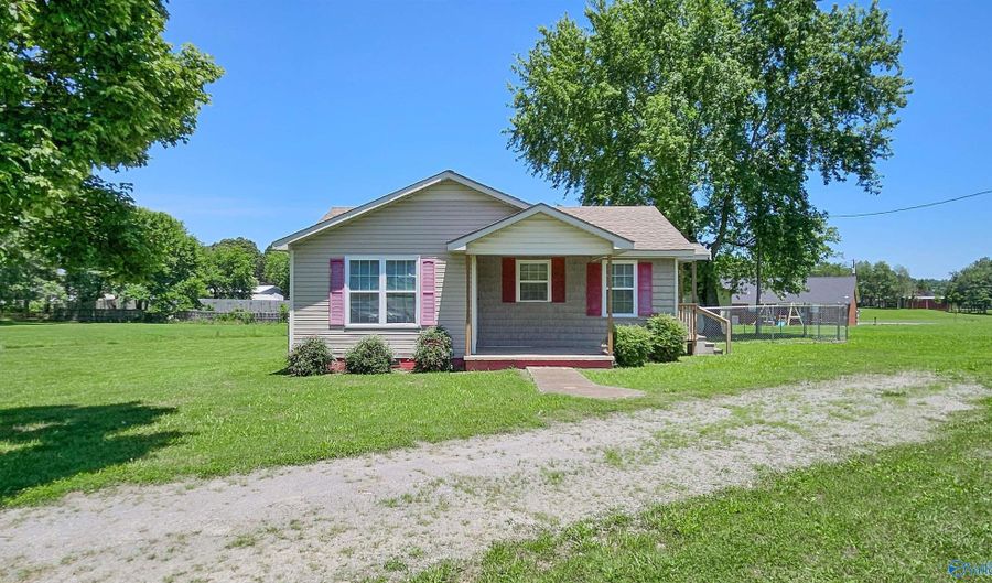 27346 Alabama Highway 251, Ardmore, AL 35739 - 2 Beds, 1 Bath