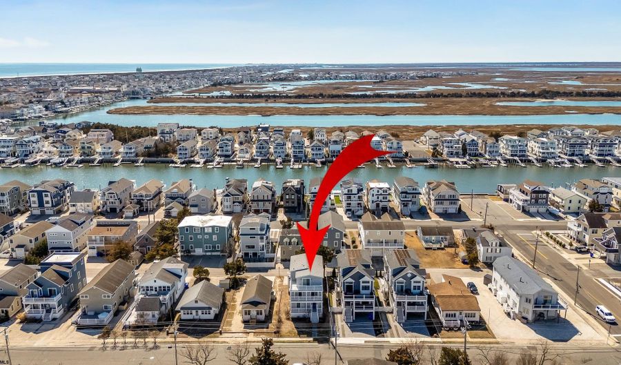 468 21st St St, Avalon, NJ 08202 - 5 Beds, 3 Bath