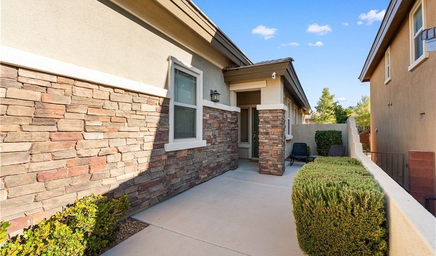 5532 Bethany Bend Dr, Las Vegas, NV 89135 - 3 Beds, 2 Bath