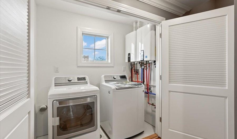 382 Western Ave, Bay Head, NJ 08742 - 6 Beds, 5 Bath