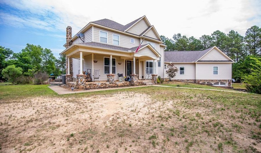 20 20a Private Road 3058, Water Valley, MS 38965 - 5 Beds, 4 Bath