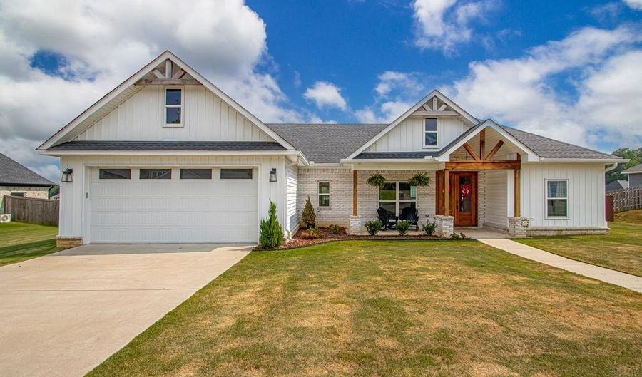 4161 Hampton Dr, Benton, AR 72019 - 4 Beds, 2 Bath