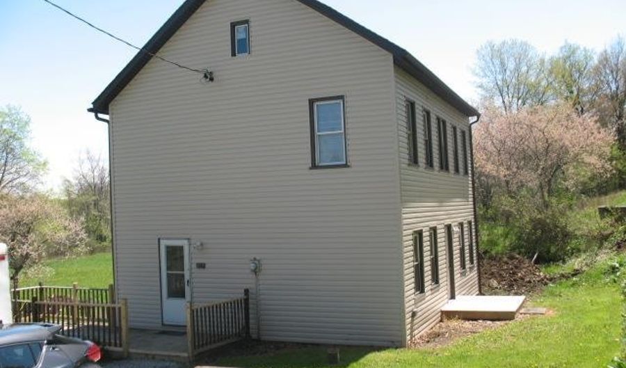 217 Red Goose Rd, Somerset, PA 15501 - 3 Beds, 2 Bath