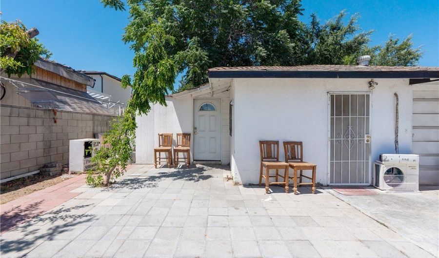 8555 Marshall St, Rosemead, CA 91770 - 5 Beds, 3 Bath