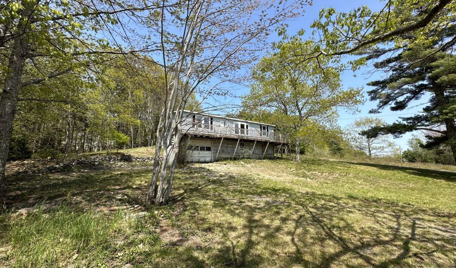 4 Bird Haven Dr, Bar Harbor, ME 04609 - 3 Beds, 2 Bath