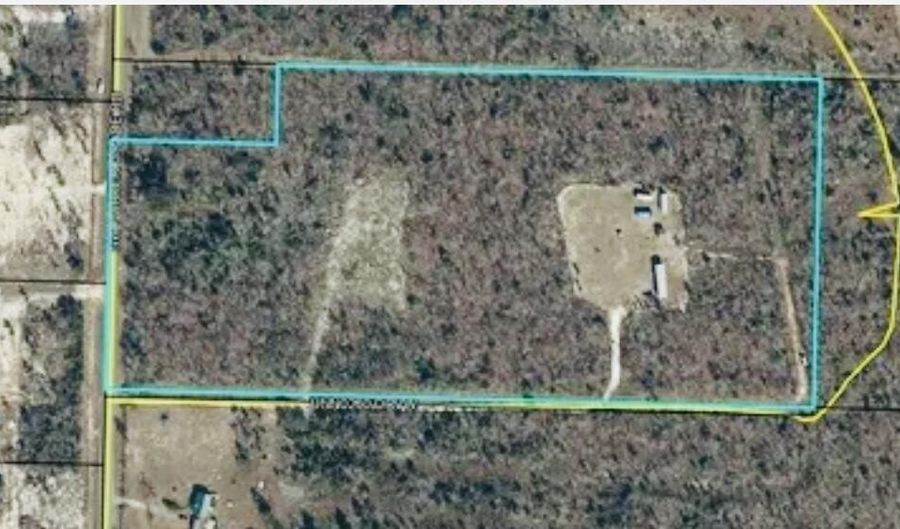 6830 NW Porter Grade Rd, Altha, FL 32421 - 2 Beds, 2 Bath