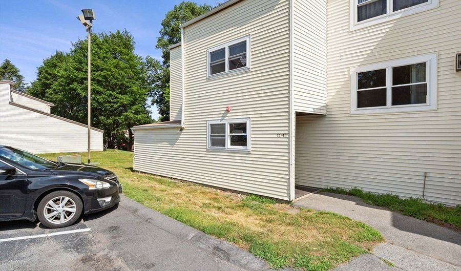 12 Mason Ct 12, Amesbury, MA 01913 - 1 Beds, 1 Bath