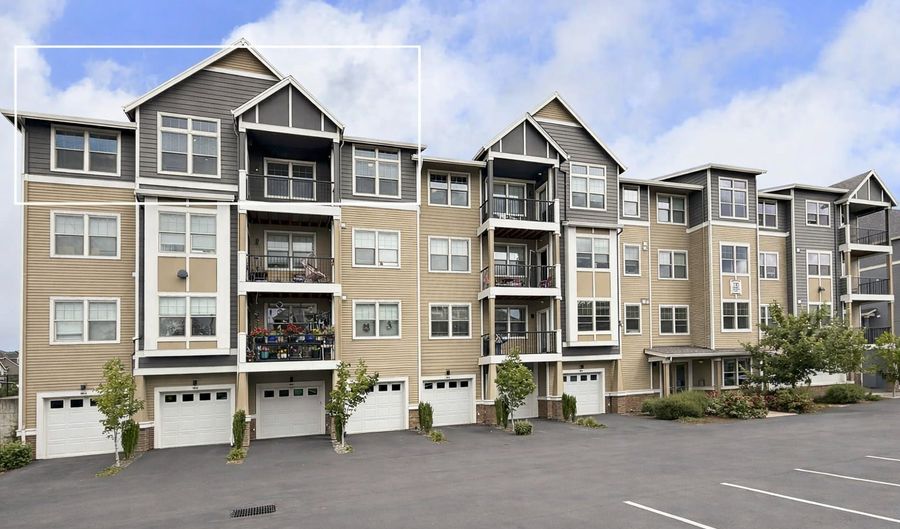 17181 SW SNOWDALE St 301, Beaverton, OR 97007 - 3 Beds, 2 Bath