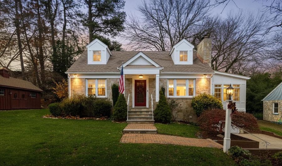 4004 ESTABROOK Dr, Annandale, VA 22003 - 4 Beds, 3 Bath